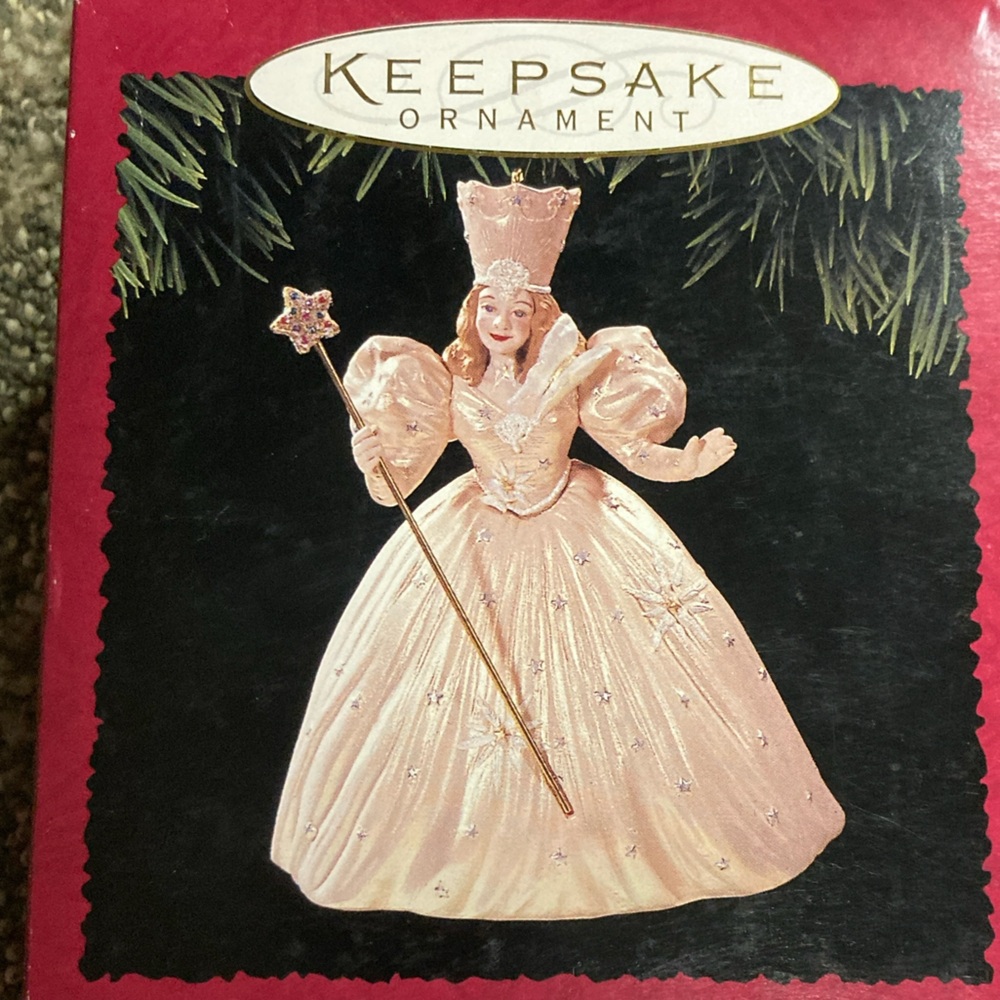 Hallmark keepsake 1995 Glenda the good witch in box.